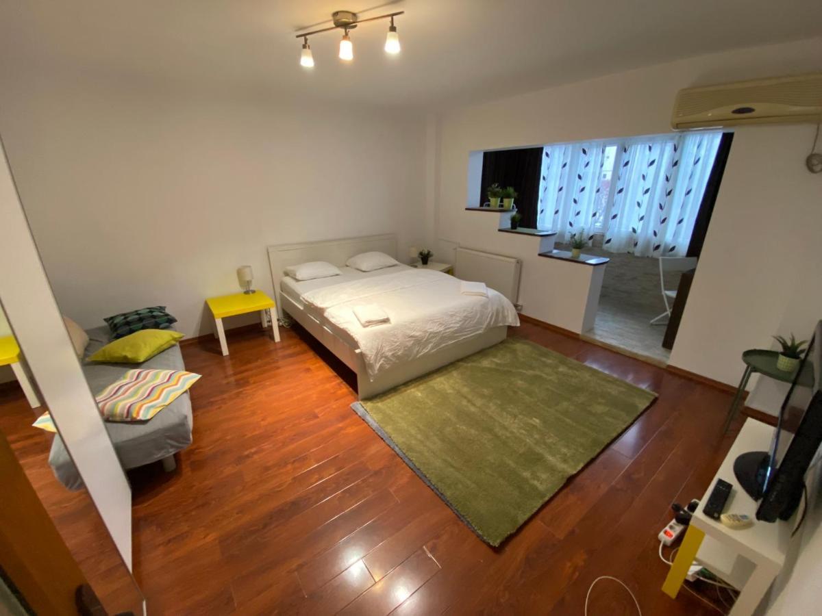 New Green Apartment Studio 1 Букурещ Екстериор снимка