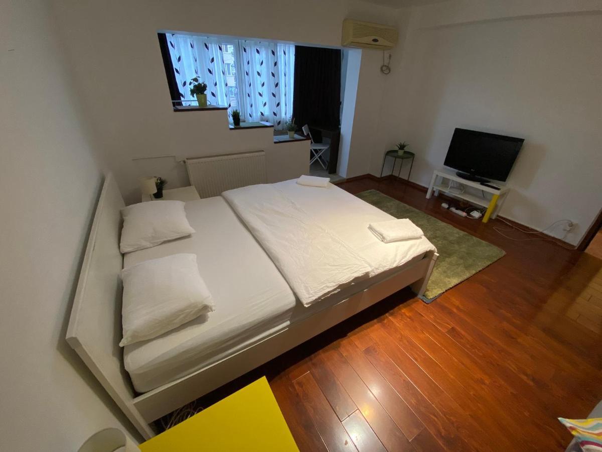 New Green Apartment Studio 1 Букурещ Екстериор снимка